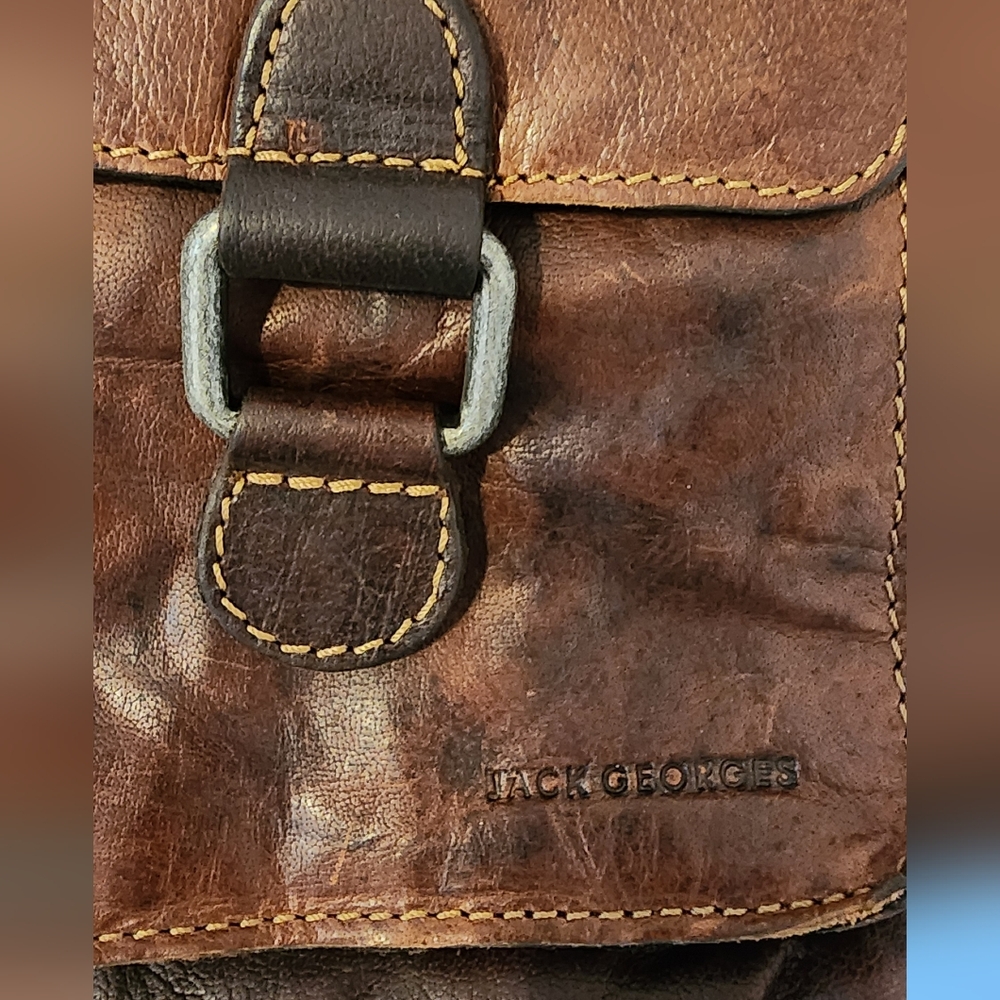 Jack Georges Voyager Hobo Crossbody Leather Bag - Picture 4 of 13